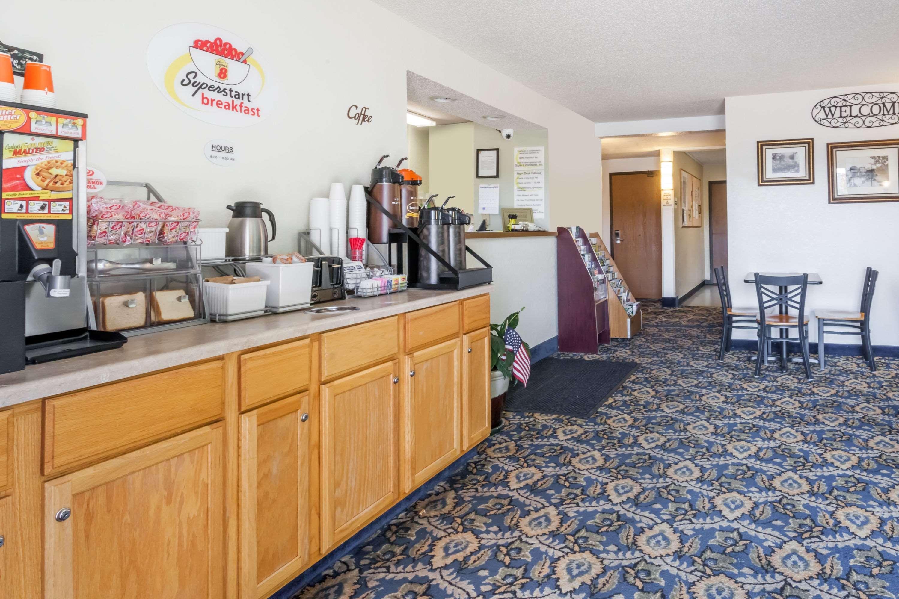 ซูเปอร์ 8 บาย วินด์แฮม นอริช Hotel Norwich ภายนอก รูปภาพ